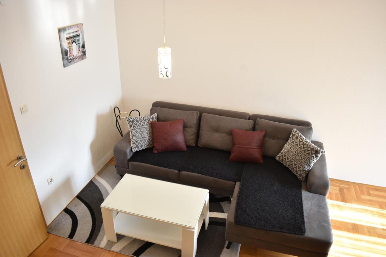 Apartman Archive Jevrejska Баня Лука Екстериор снимка